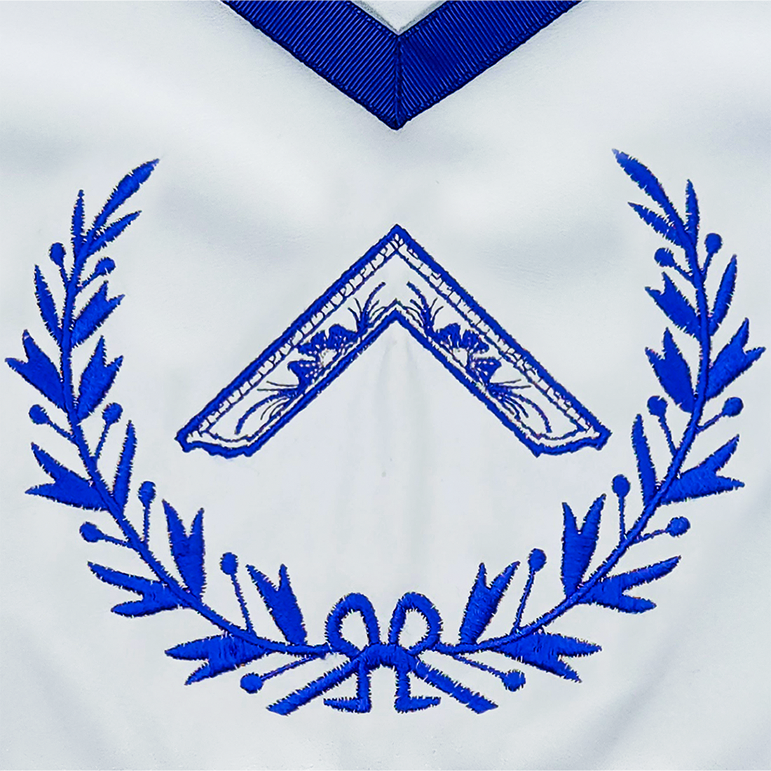 Blue Lodge Worshipful Master Mason Apron – Masonic Officer Regalia with Machine Embroidered Wreath & Square – Royal Blue Ribbon Detailing