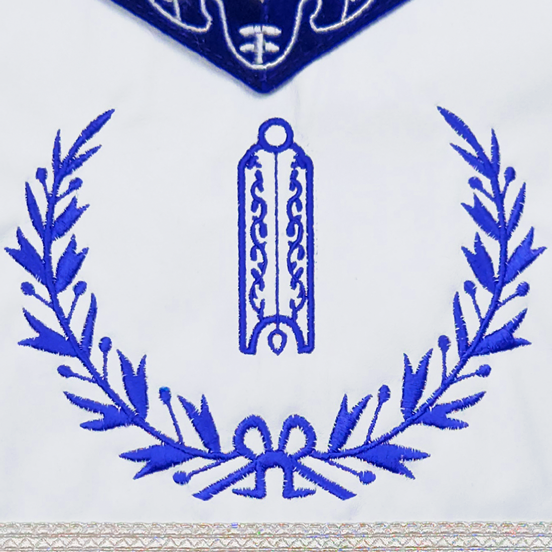 Blue Lodge Senior Warden Apron – Masonic Officer Regalia with Machine Embroidered Wreath & Square – White Embroidered Detailing on Deep Blue Velvet (Copy)