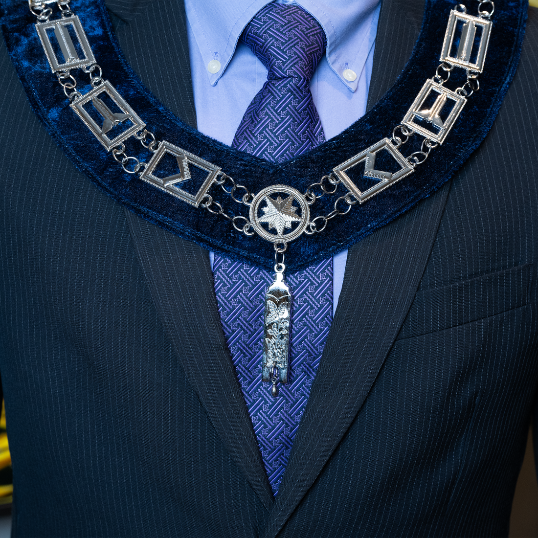 Blue Lodge Junior Warden Masonic Jewel – Authentic Blue Lodge Officer Jewel | Silver-Plated Masonic Regalia for Lodge Installations | Zeebro