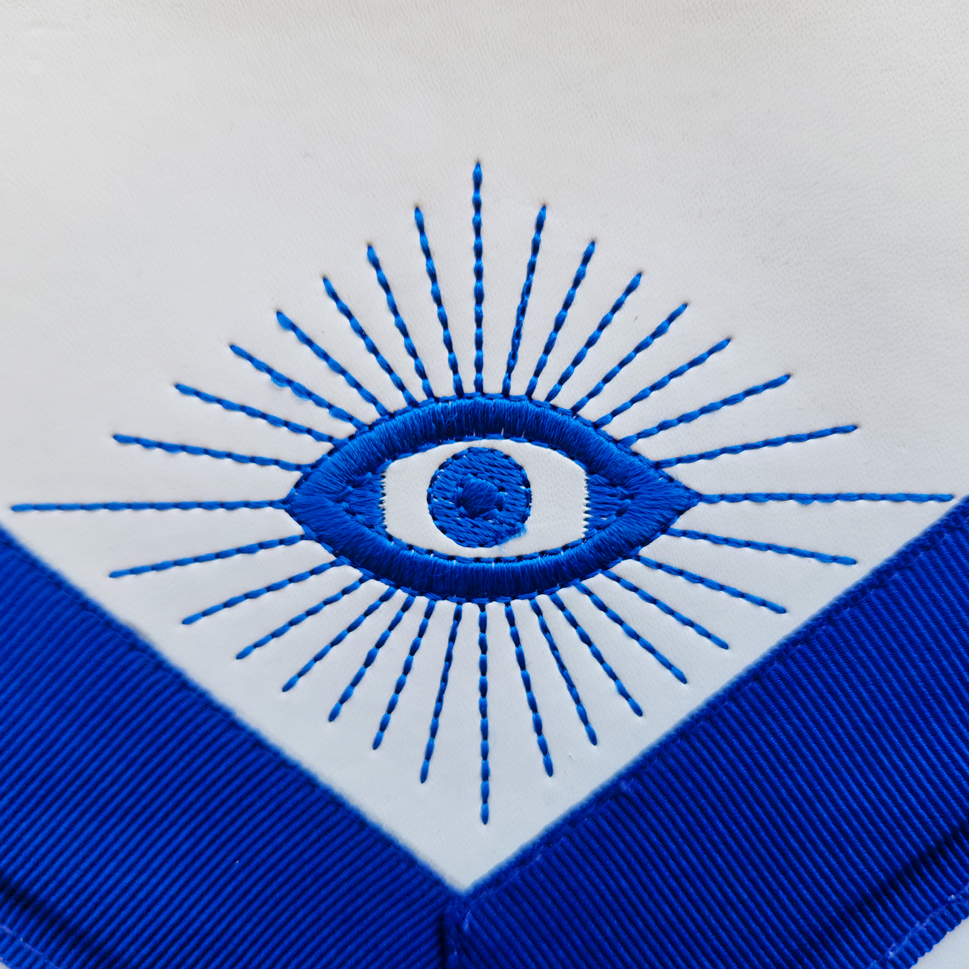 Masonic Apron with All-Seeing Eye – High-Quality Faux Leather & Royal Blue Ribbon
