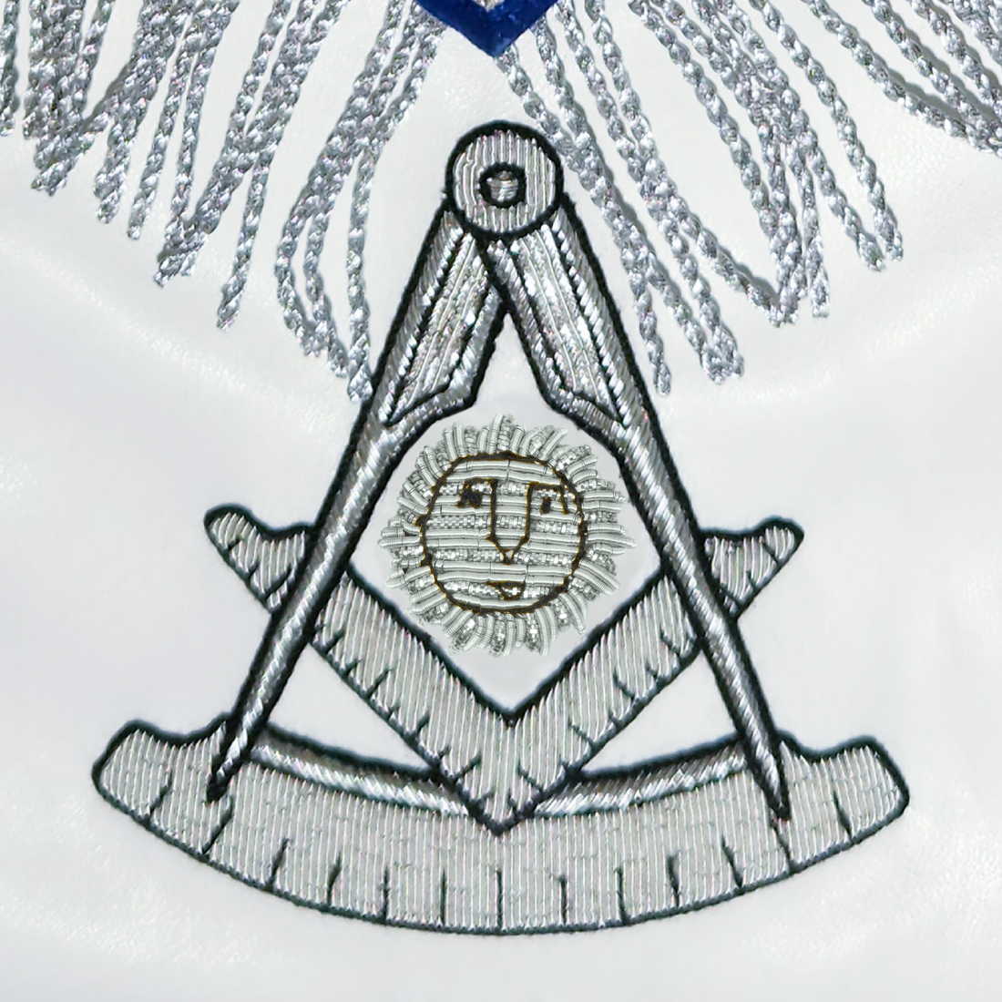 Past Master Masonic Apron – Hand-Embroidered Silver Bullion Design with Deep Blue Velvet & Ornate Silver Lace & Fringe